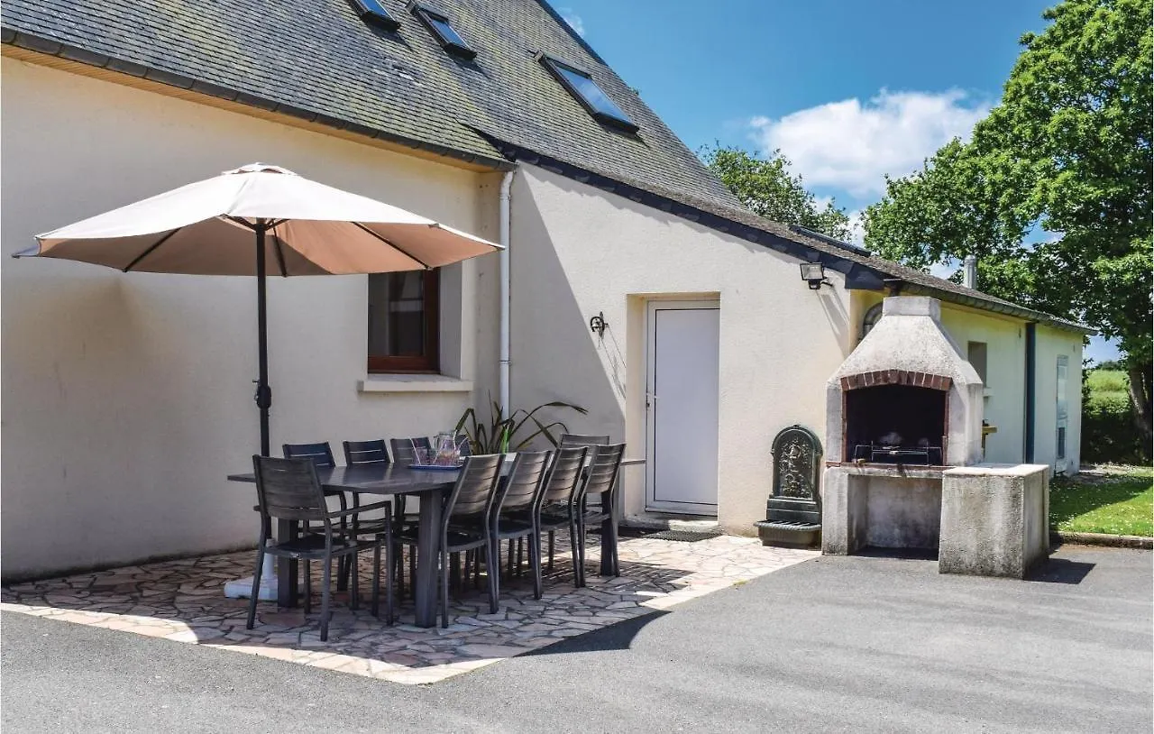 Cozy Home In Yvias With Indoor Swimming Pool Hébergement de vacances